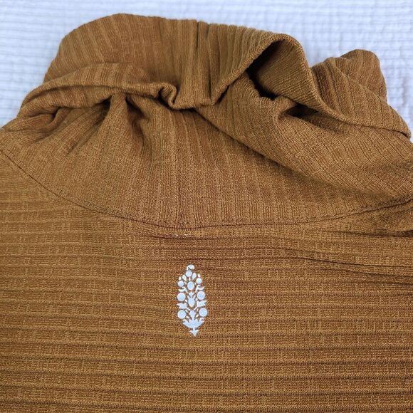 Free People Movement M Can't Handle This Turtleneck High Atlas Medium - Picture 10 of 11